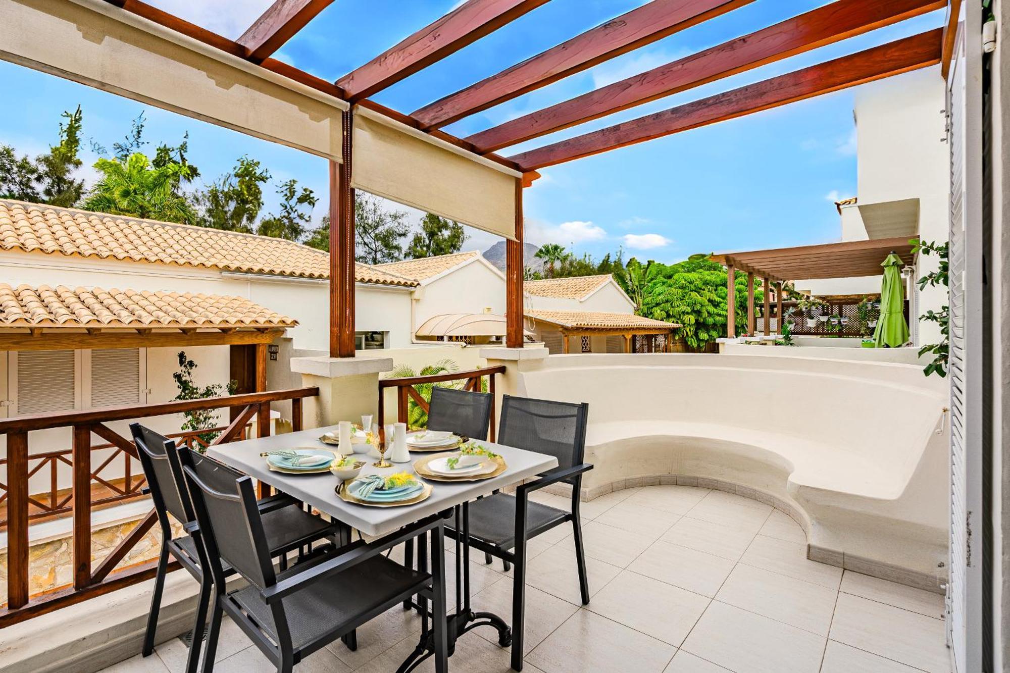 Chalet Playa De Las Americas Arona  Exterior foto
